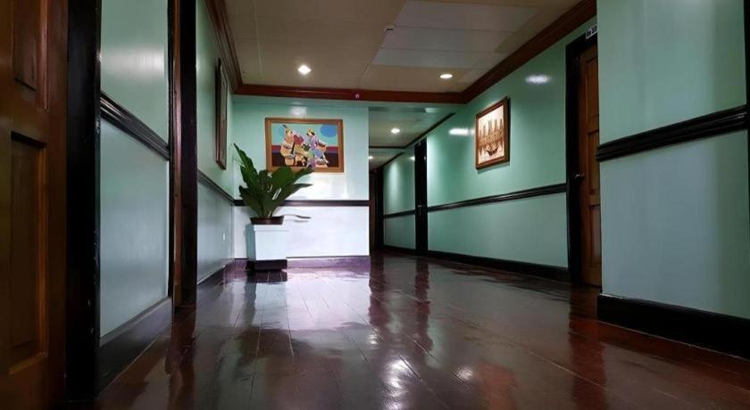 Vest Grand Suites Panglao Exterior foto