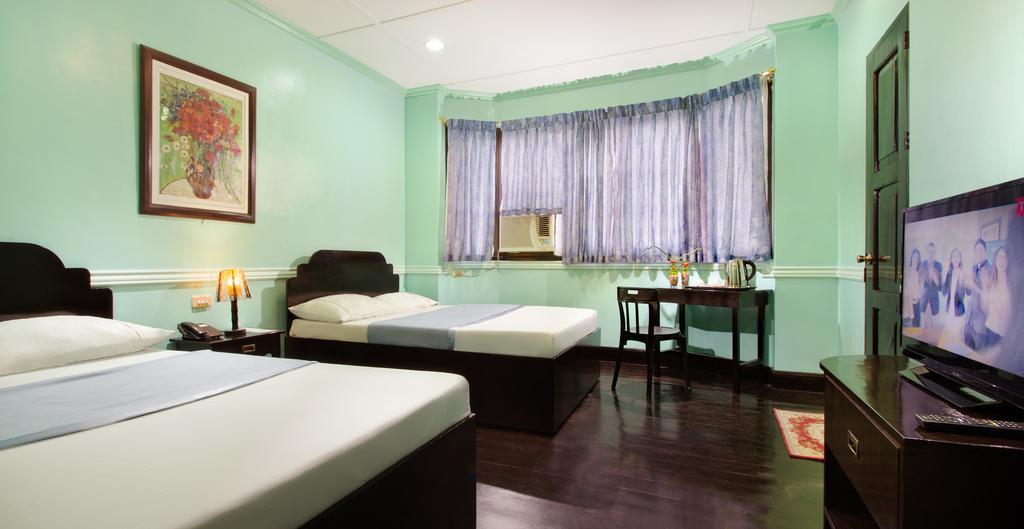 Vest Grand Suites Panglao Zimmer foto