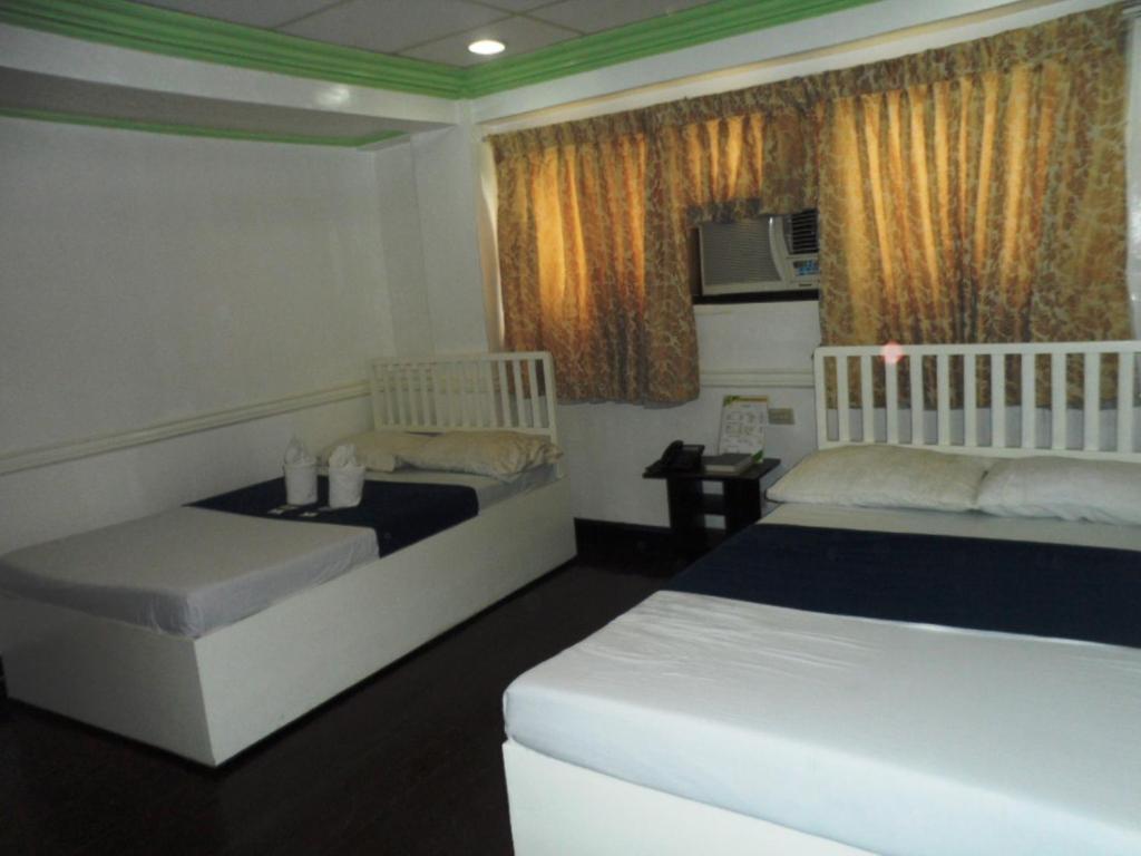 Vest Grand Suites Panglao Zimmer foto