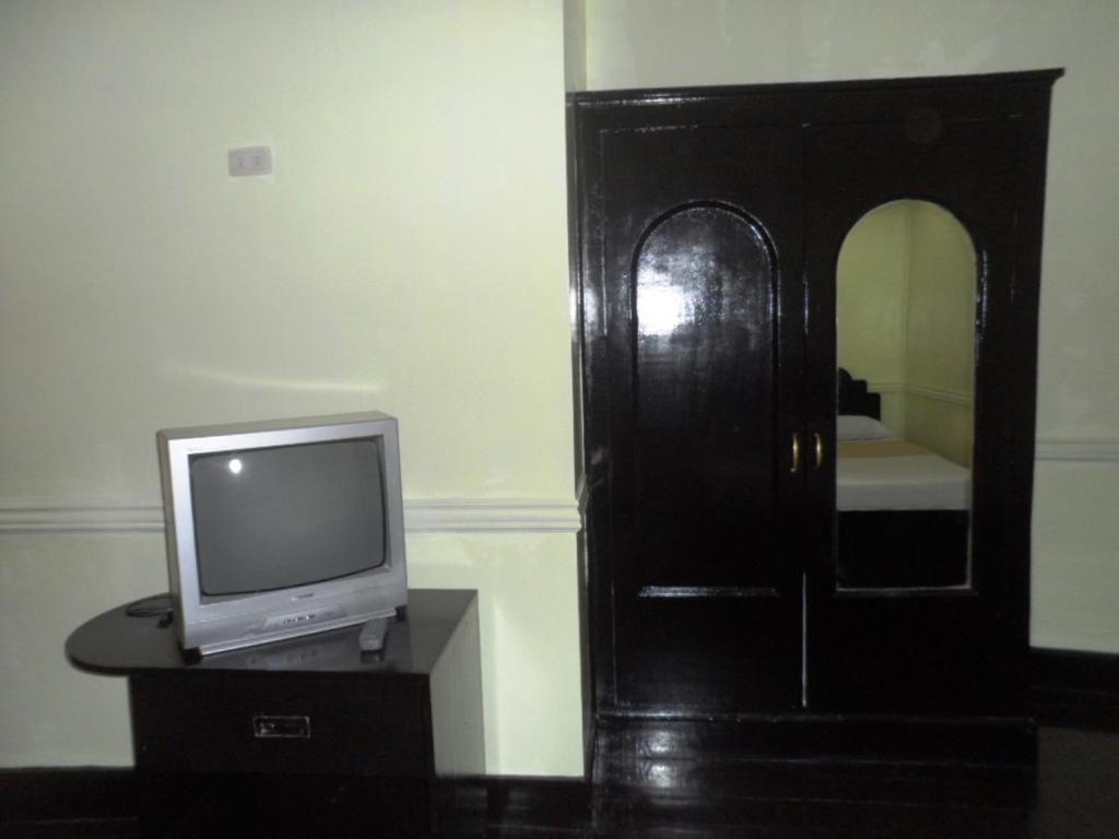 Vest Grand Suites Panglao Zimmer foto